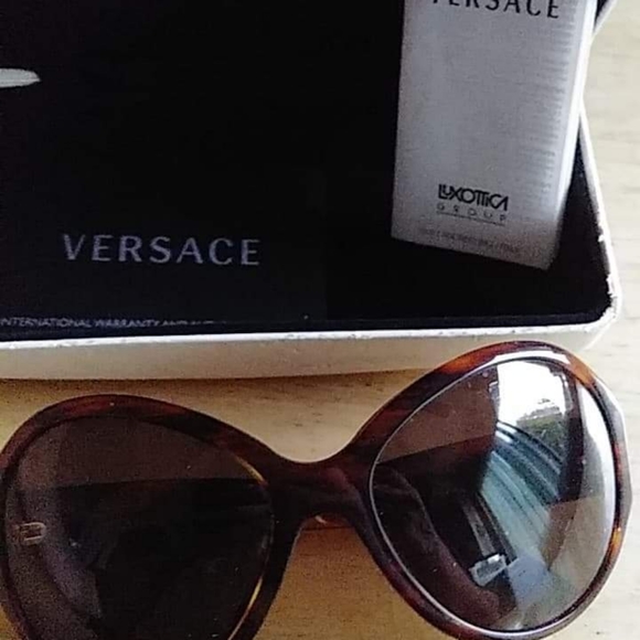 Versace womans glasses main image 2